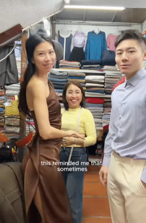 Hội chị em khoe v&aacute;y &aacute;o cực xinh may ở Hội An: Gi&aacute; từ 200k, nội trong v&ograve;ng 24 giờ l&agrave; c&oacute; v&aacute;y, mẫu n&agrave;o cũng xinh lung linh- Ảnh 6.