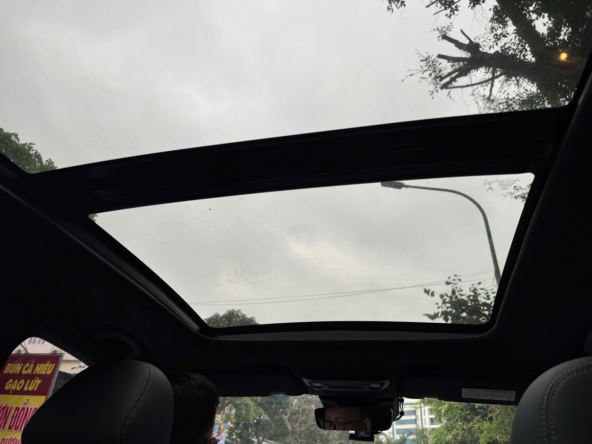 Từ CX-5 AWD sang xe điện: Chủ xe Nghệ An chốt VinFast VF 8 sau 3.500 km, nói thẳng ưu nhược điểm- Ảnh 8. Từ CX-5 AWD sang xe điện: Chủ xe Nghệ An chốt VinFast VF 8 sau 3.500 km, nói thẳng ưu nhược điểm- Ảnh 8.