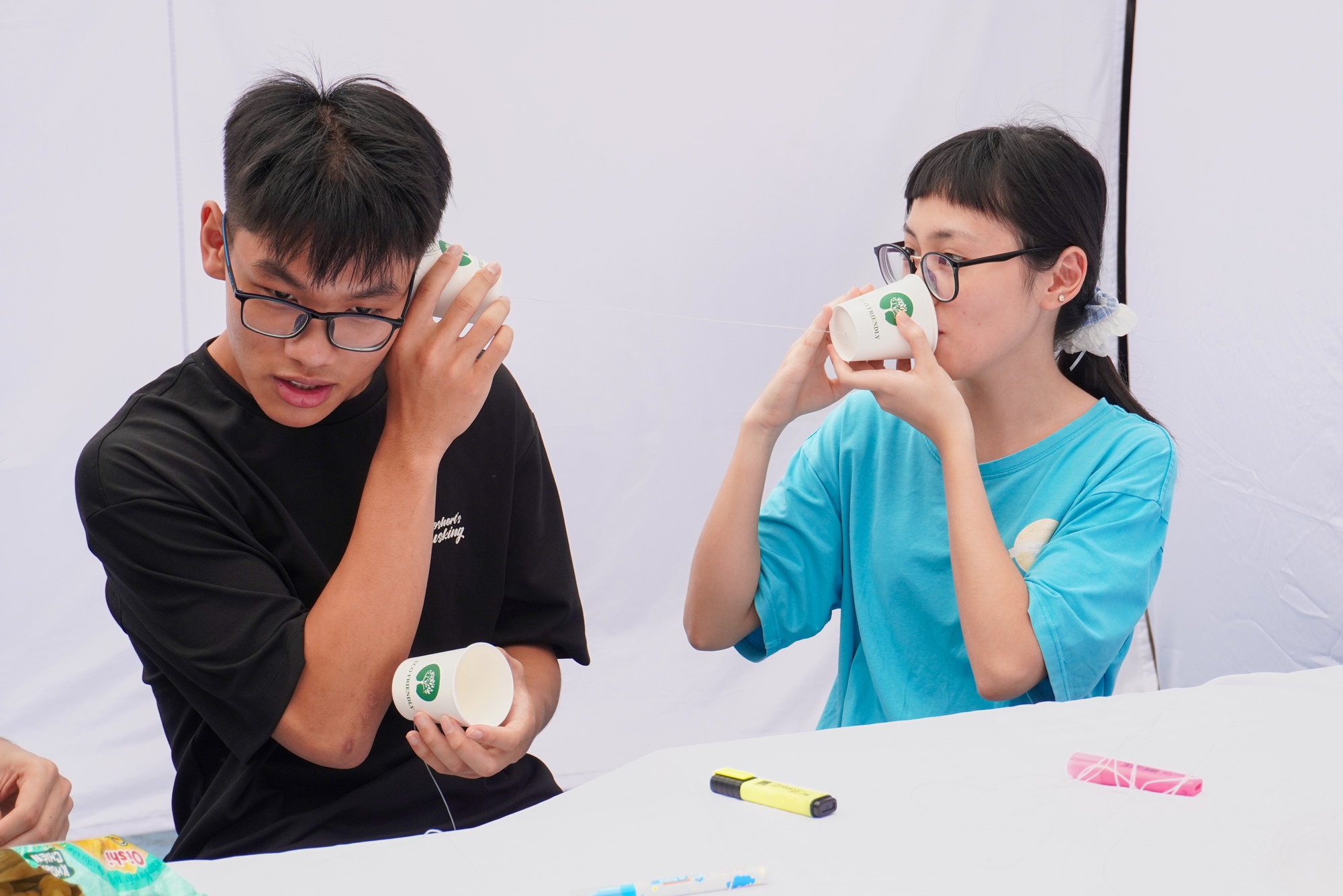 Hơn 3.000 người đổ về hội chợ khoa học vừa xịn vừa ngầu của c&aacute;c bạn học sinh trường Ams!- Ảnh 7.