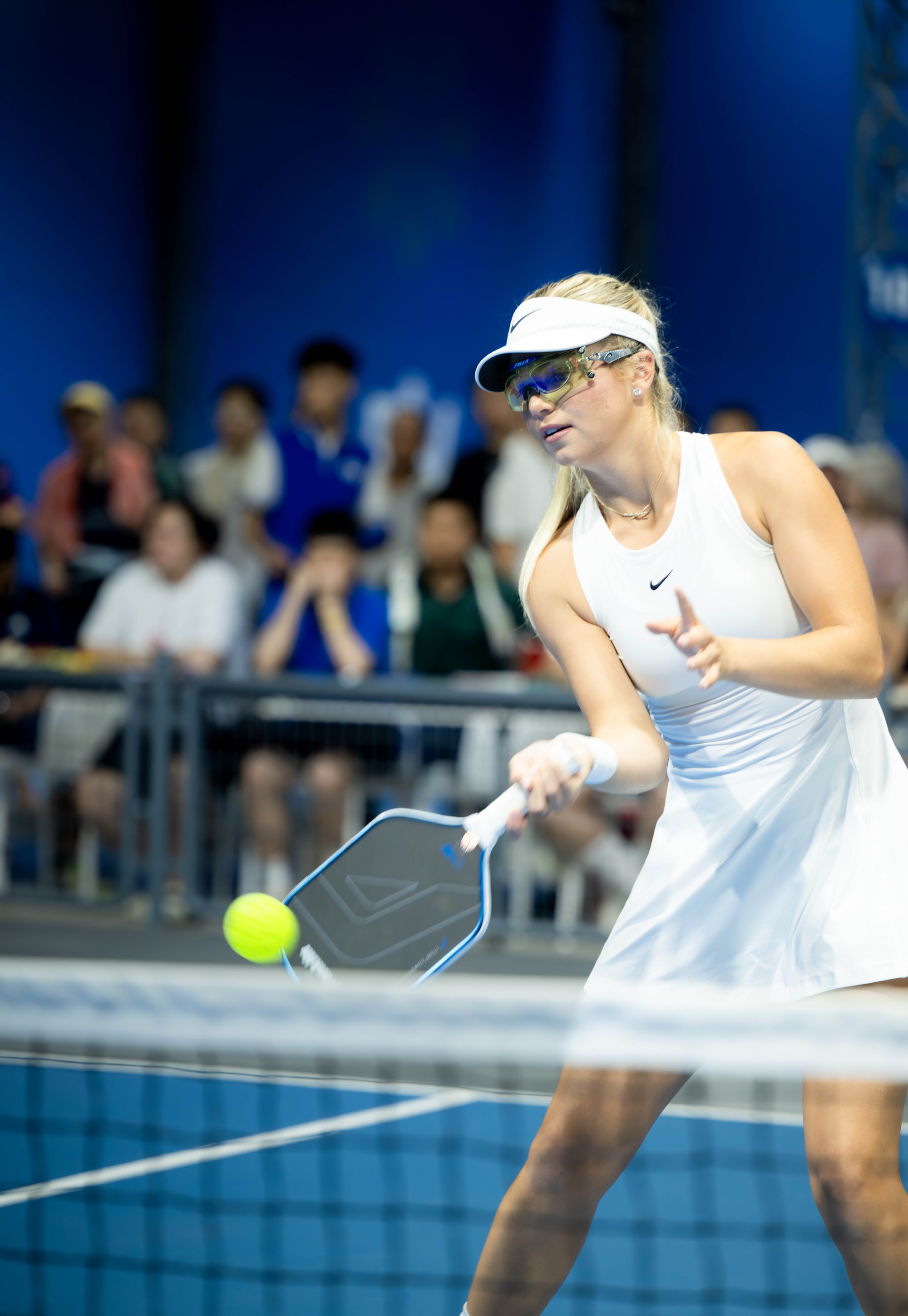 Nữ ho&agrave;ng pickleball Anna Leigh Waters đổ bộ s&acirc;n tập H&agrave; Nội: Visual "ph&aacute;t s&aacute;ng" bất chấp cam thường, kh&iacute; chất chuẩn số 1 thế giới!- Ảnh 12.