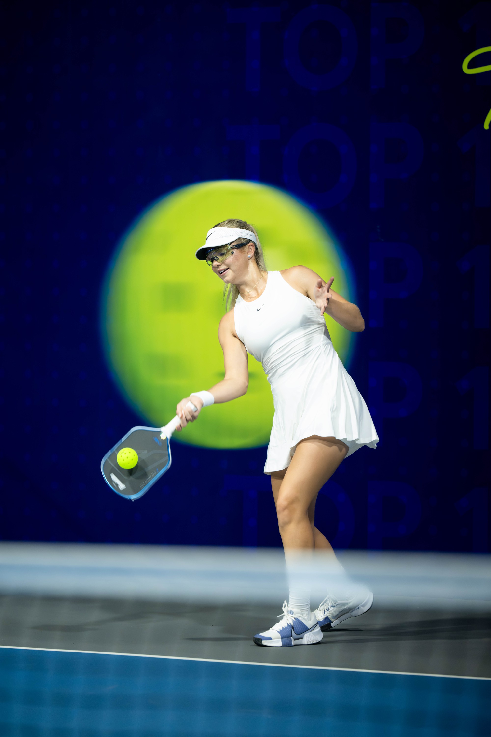 Nữ ho&agrave;ng pickleball Anna Leigh Waters đổ bộ s&acirc;n tập H&agrave; Nội: Visual "ph&aacute;t s&aacute;ng" bất chấp cam thường, kh&iacute; chất chuẩn số 1 thế giới!- Ảnh 2.