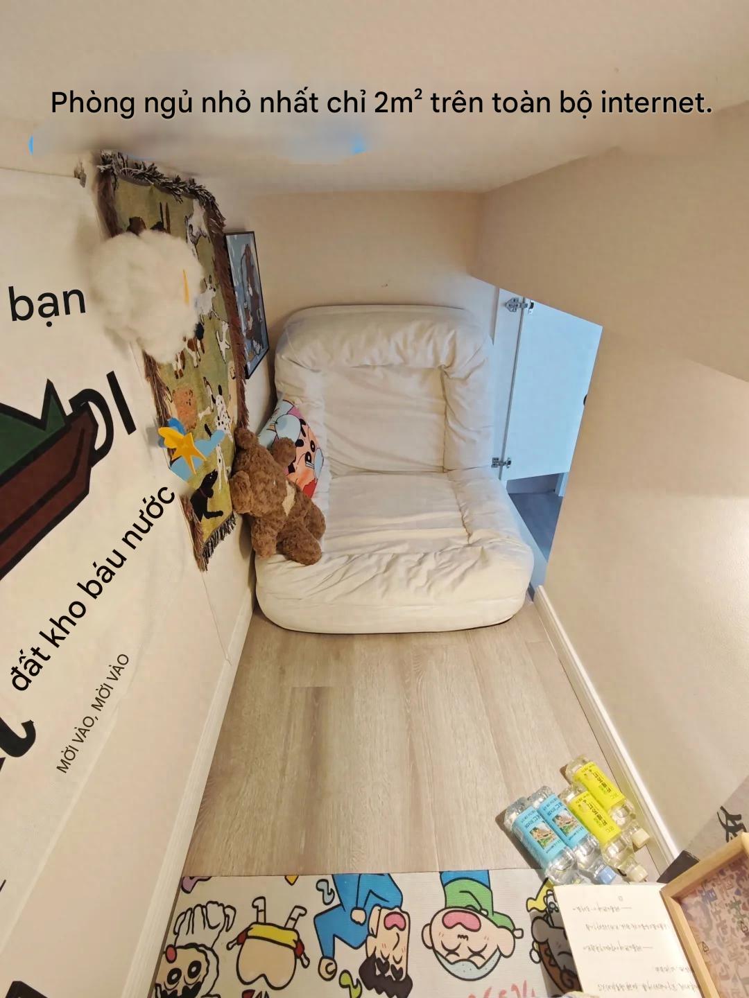 C&ocirc; g&aacute;i ngủ trong tủ quần &aacute;o suốt 5 năm, cho th&ecirc;m tiền cũng kh&ocirc;ng rời đi v&igrave; một l&yacute; do kh&oacute; ngờ- Ảnh 1.