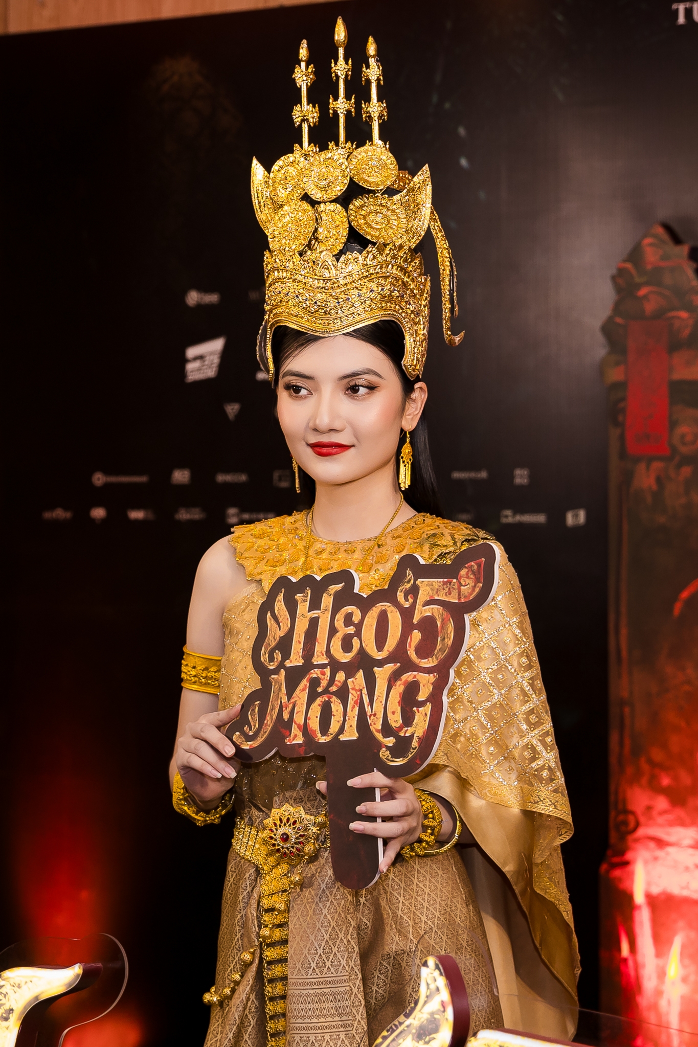 Ai se duy&ecirc;n cho cặp sao Việt n&agrave;y kể cũng t&agrave;i: Nh&agrave; g&aacute;i hơn nh&agrave; trai 14 tuổi, U45 vẫn bốc lửa chết đi được- Ảnh 11.