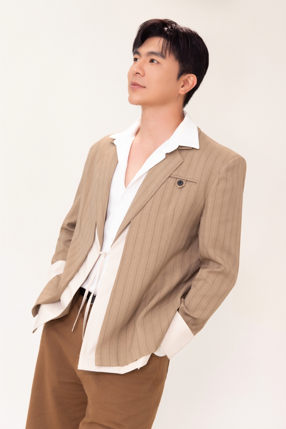 Steven Nguyễn: Từ chối đánh giá diễn xuất của Minh Trang, tiết lộ người an toàn nhất để chia sẻ mọi áp lực- Ảnh 5. Steven Nguyễn: Từ chối đánh giá diễn xuất của Minh Trang, tiết lộ người an toàn nhất để chia sẻ mọi áp lực- Ảnh 5.