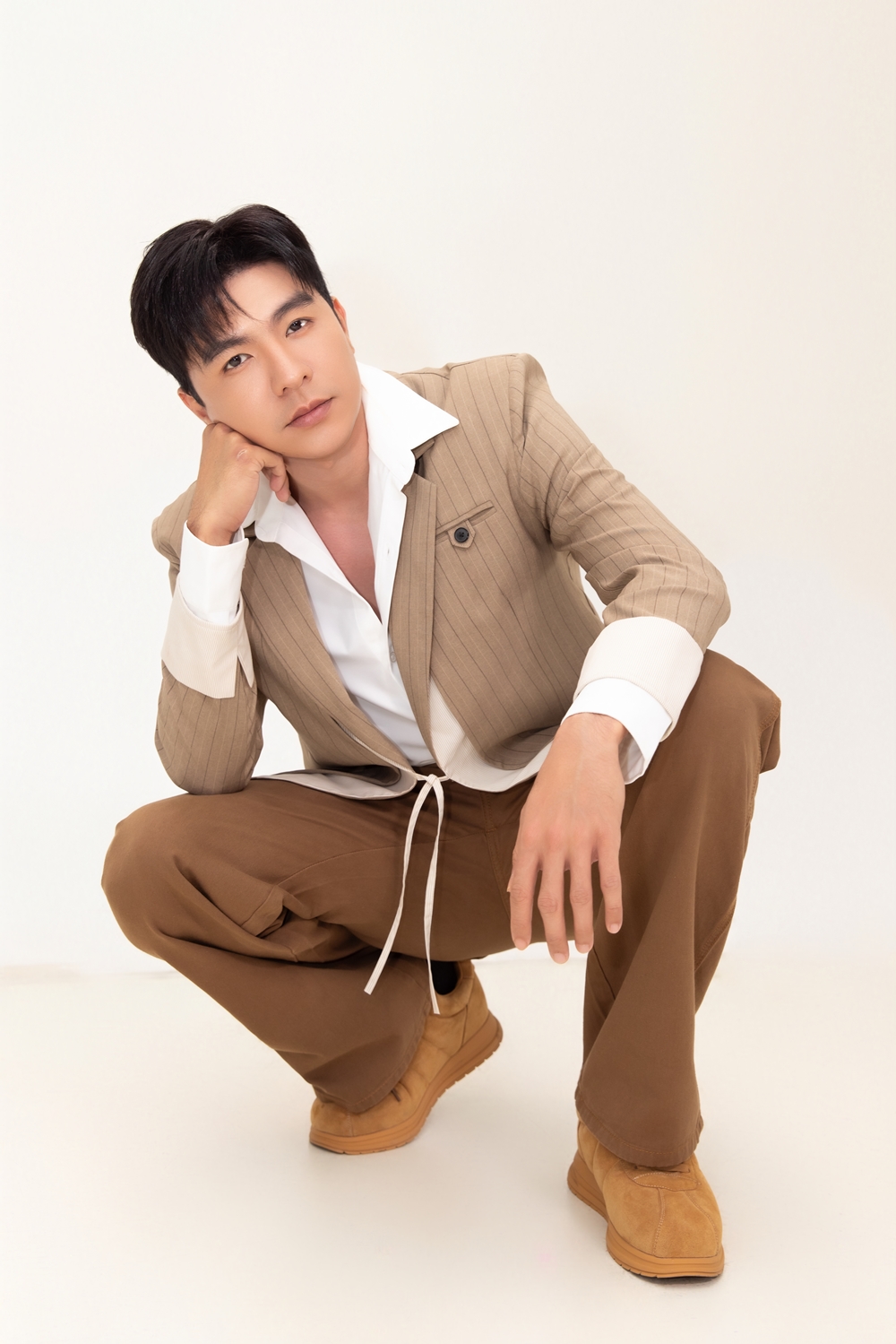 Steven Nguyễn: Từ chối đánh giá diễn xuất của Minh Trang, tiết lộ người an toàn nhất để chia sẻ mọi áp lực- Ảnh 8. Steven Nguyễn: Từ chối đánh giá diễn xuất của Minh Trang, tiết lộ người an toàn nhất để chia sẻ mọi áp lực- Ảnh 8.