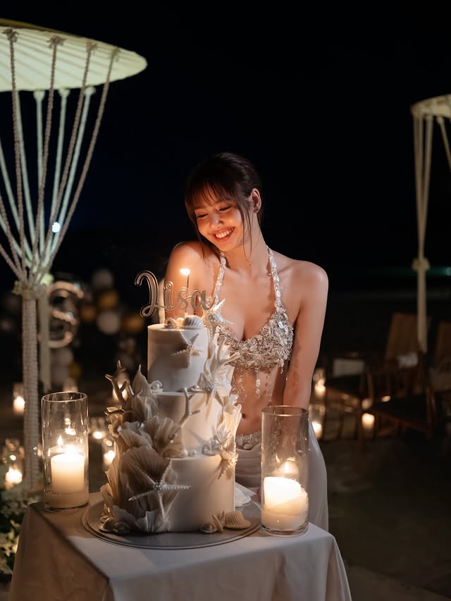 Lisa cứ như thế n&agrave;y th&igrave; ai m&agrave; chịu nổi!- Ảnh 15.