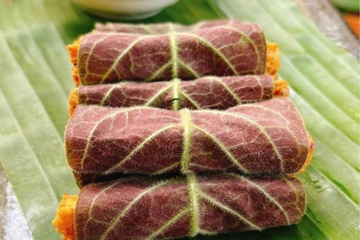 Loại l&aacute; mọc dại bờ r&agrave;o được xem l&agrave; "bảo bối" cho hệ ti&ecirc;u h&oacute;a- Ảnh 2.