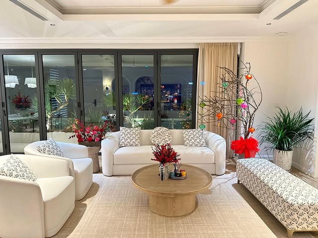 Mỹ nh&acirc;n Vbiz gả v&agrave;o h&agrave;o m&ocirc;n: Đỗ Mỹ Linh ở dinh thự bề thế số 1 H&agrave; Nội, Linh Rin l&agrave; chủ nh&acirc;n biệt thự si&ecirc;u đẳng cấp- Ảnh 9.