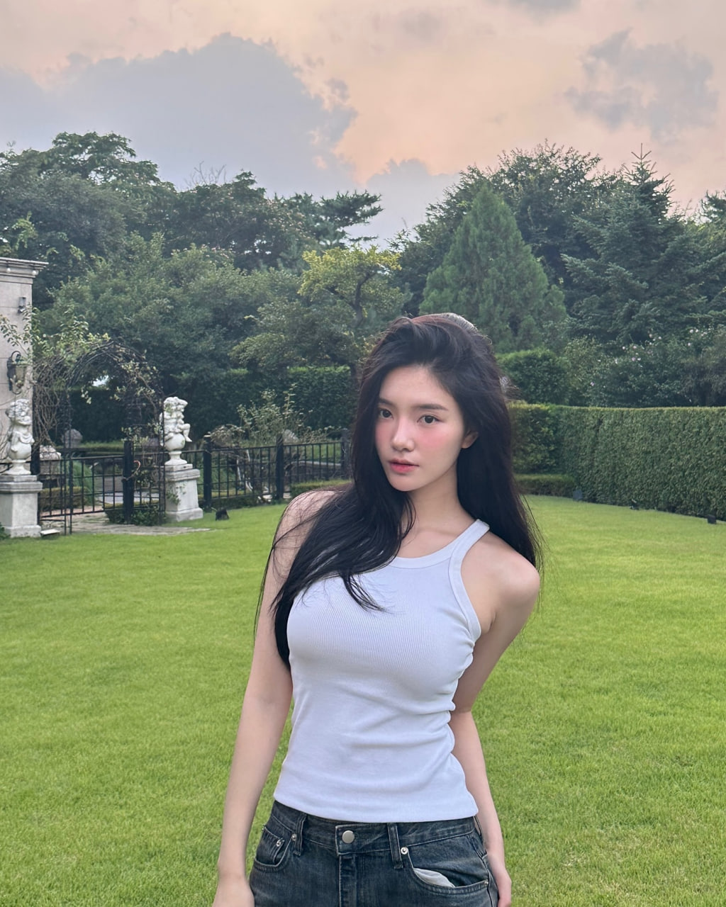 Mỹ nh&acirc;n người H&agrave;n được Chi Pu n&acirc;ng đỡ ở Việt Nam l&agrave; ai?- Ảnh 3.