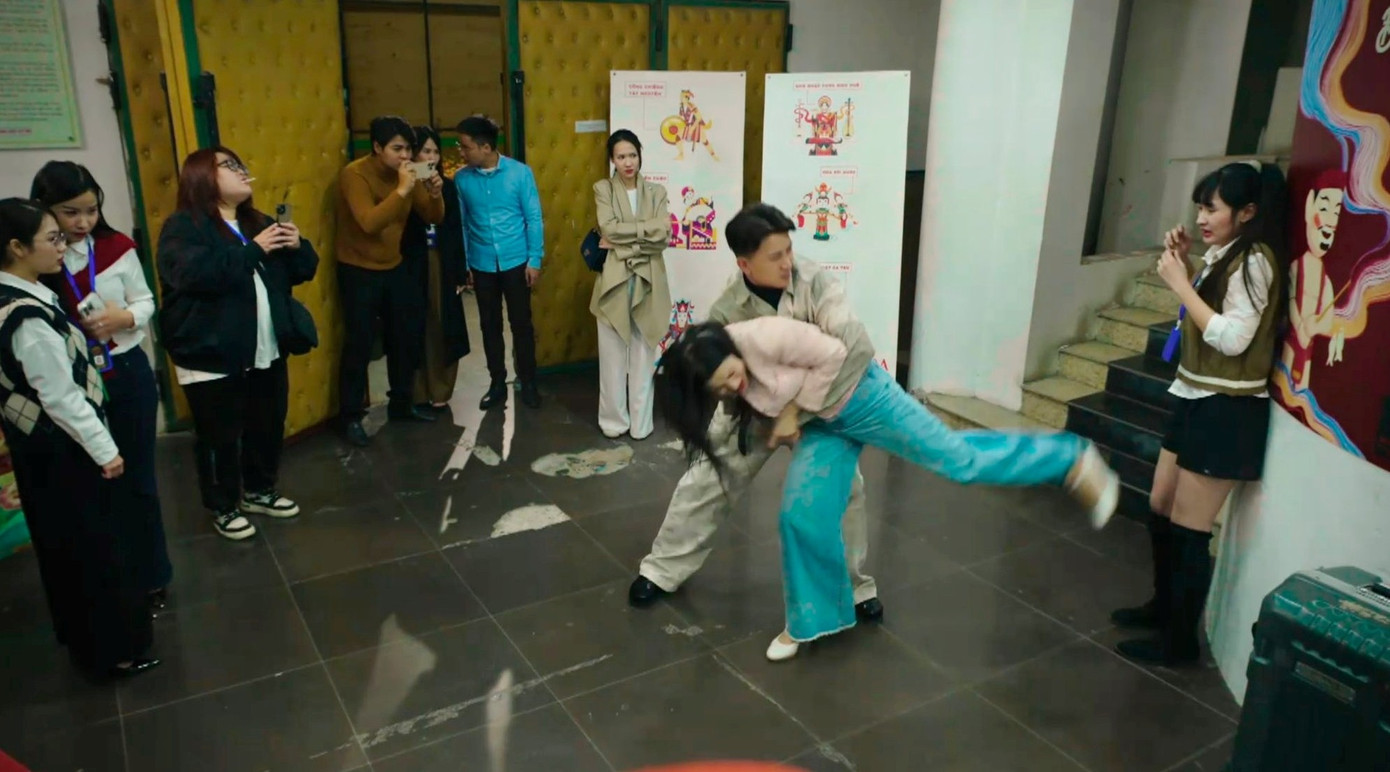 Ph&aacute;t đi&ecirc;n v&igrave; Quỳnh Kool- Ảnh 1.