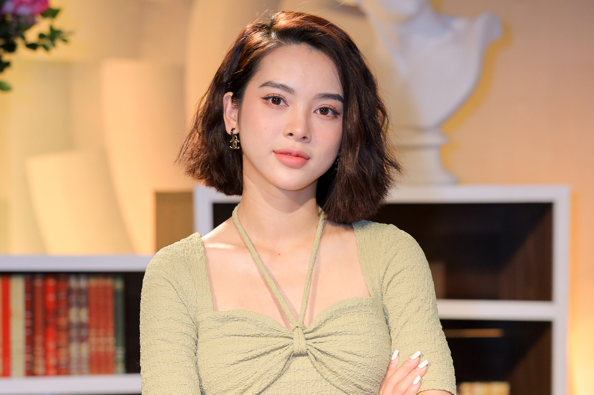 Showbiz Việt c&oacute; một mỹ nh&acirc;n l&agrave;m mẹ từ năm 18 tuổi, nhan sắc xinh đẹp nhưng cuộc đời lắm tru&acirc;n chuy&ecirc;n- Ảnh 5.