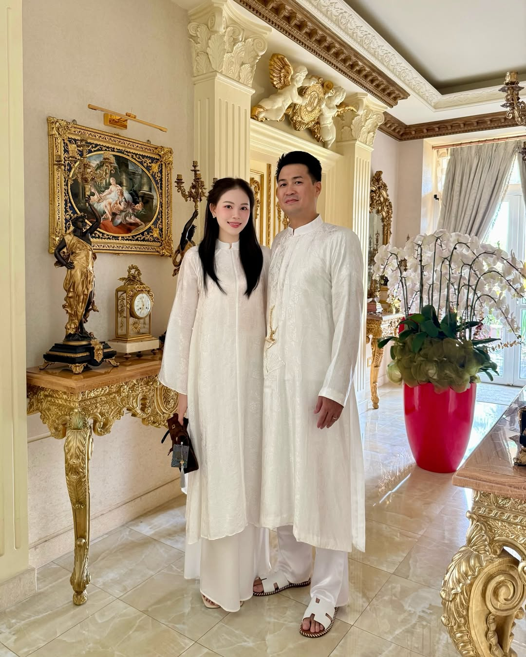 Mỹ nh&acirc;n Vbiz gả v&agrave;o h&agrave;o m&ocirc;n: Đỗ Mỹ Linh ở dinh thự bề thế số 1 H&agrave; Nội, Linh Rin l&agrave; chủ nh&acirc;n biệt thự si&ecirc;u đẳng cấp- Ảnh 6.