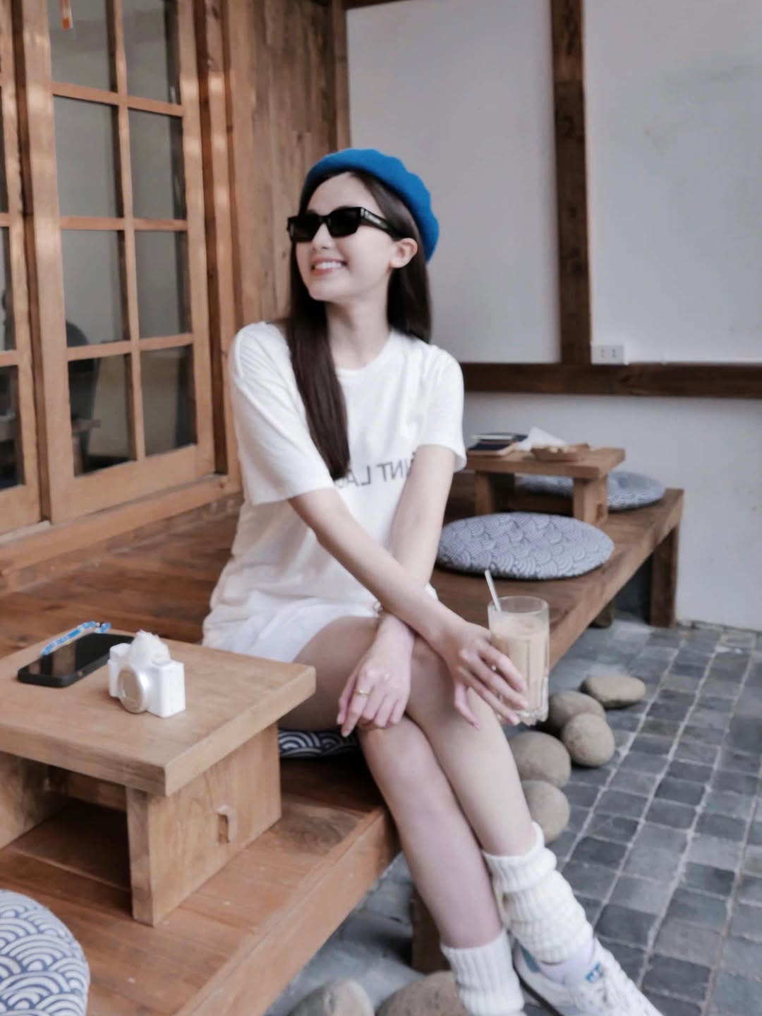 "Tiểu tam" đ&aacute;ng gh&eacute;t nhất m&agrave;n ảnh Việt: Ngo&agrave;i đời dịu d&agrave;ng nết na, mặc đẹp kh&ocirc;ng trượt ph&aacute;t n&agrave;o- Ảnh 8.