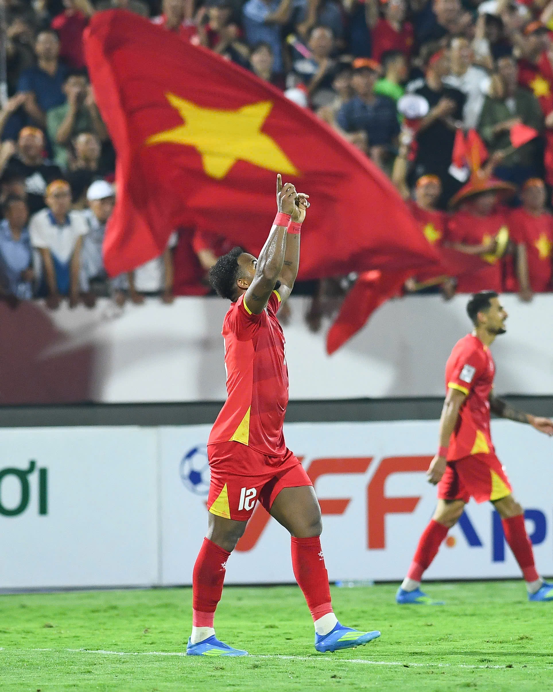 HLV Malaysia: “Tuyển Việt Nam đã mạnh lại còn có cầu thủ gốc Brazil quá hay”- Ảnh 1. HLV Malaysia: “Tuyển Việt Nam đã mạnh lại còn có cầu thủ gốc Brazil quá hay”- Ảnh 1.