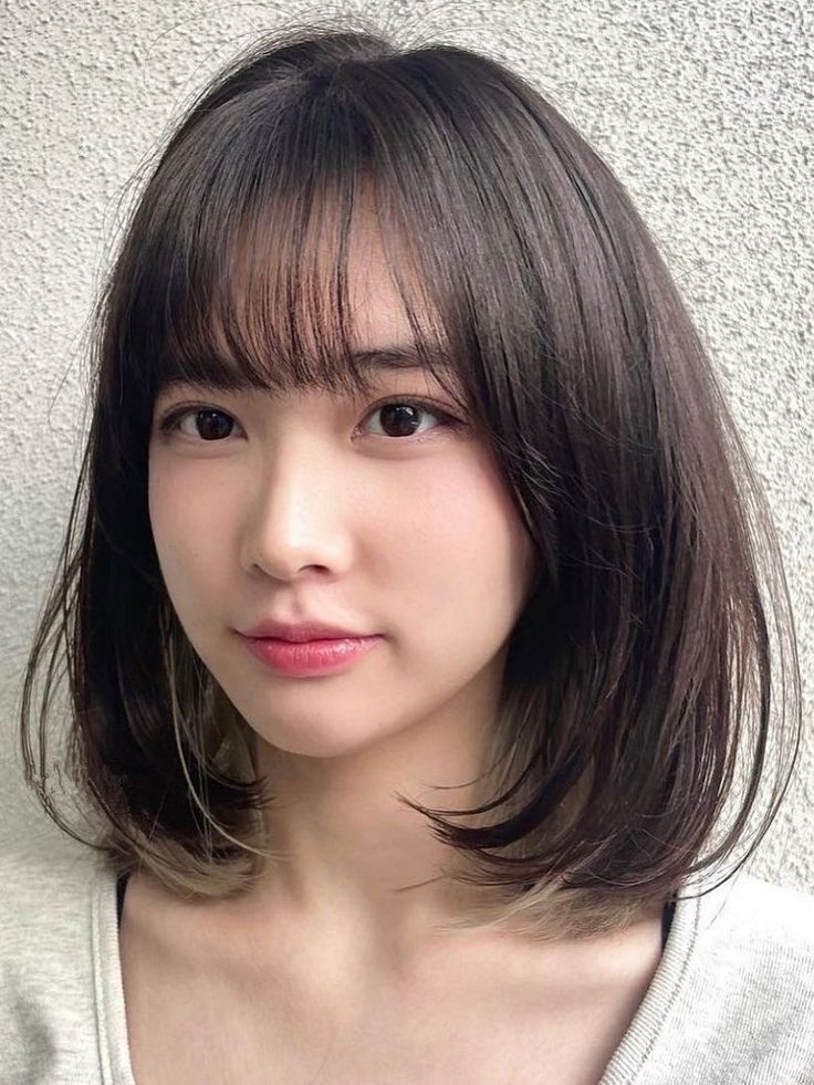 T&oacute;c bob layer đang trở lại: 15 kiểu hack tuổi cho phụ nữ 30+ muốn trẻ hơn m&agrave; kh&ocirc;ng cần &ldquo;cưa sừng&rdquo;- Ảnh 18.