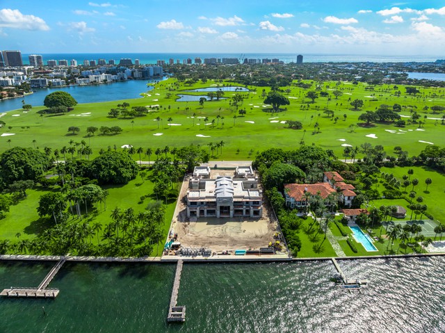 Đập hộp si&ecirc;u dinh thự 170 triệu USD của Mark Zuckerberg: X&ocirc; đổ kỷ lục gi&aacute; nh&agrave; Miami, b&ecirc;n trong c&oacute; lối đi b&iacute; mật- Ảnh 3.