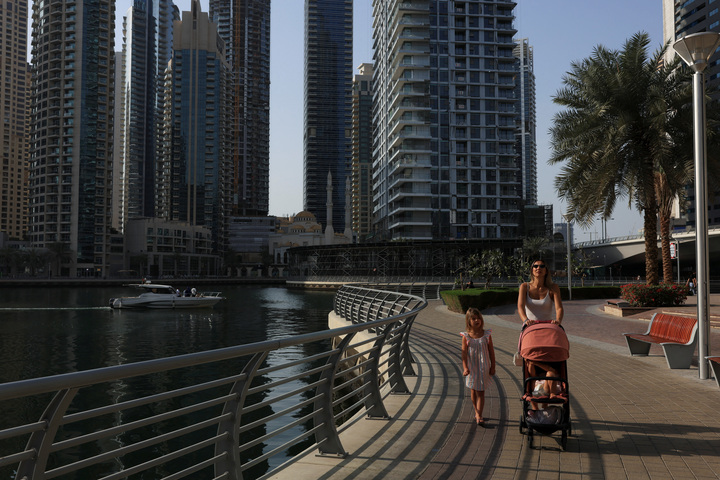 Người Việt ở Trung Đ&ocirc;ng: Kh&ocirc;ng sợ t&ecirc;n lửa, nghe b&aacute;o động th&agrave;nh quen- Ảnh 1.