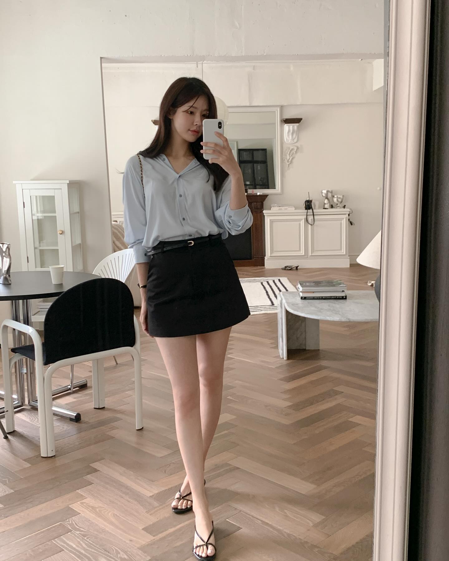 &Ocirc;n lại 4 c&aacute;ch mặc &aacute;o sơ mi cực kỳ s&agrave;nh điệu cho m&ugrave;a h&egrave; sắp tới- Ảnh 3.