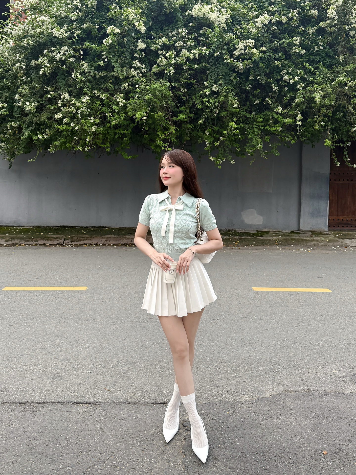 C&aacute;c mỹ nh&acirc;n Việt c&oacute; chiều cao khi&ecirc;m tốn thường xuy&ecirc;n mặc 5 item: Si&ecirc;u t&ocirc;n d&aacute;ng, s&agrave;nh điệu xuất sắc- Ảnh 10.