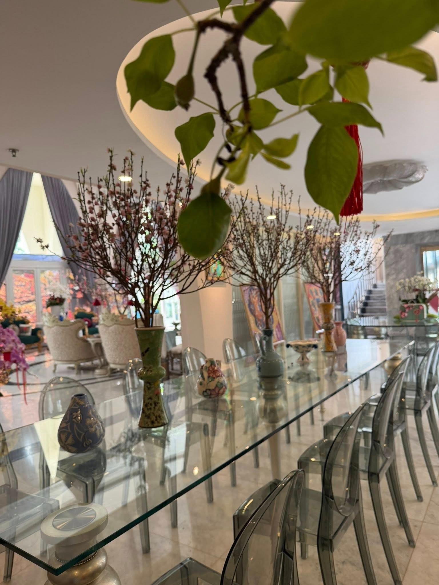 Mỹ nh&acirc;n Vbiz sống trong biệt thự 1000m2 lộng lẫy như cung điện, đi mỏi ch&acirc;n vẫn kh&ocirc;ng hết- Ảnh 10.