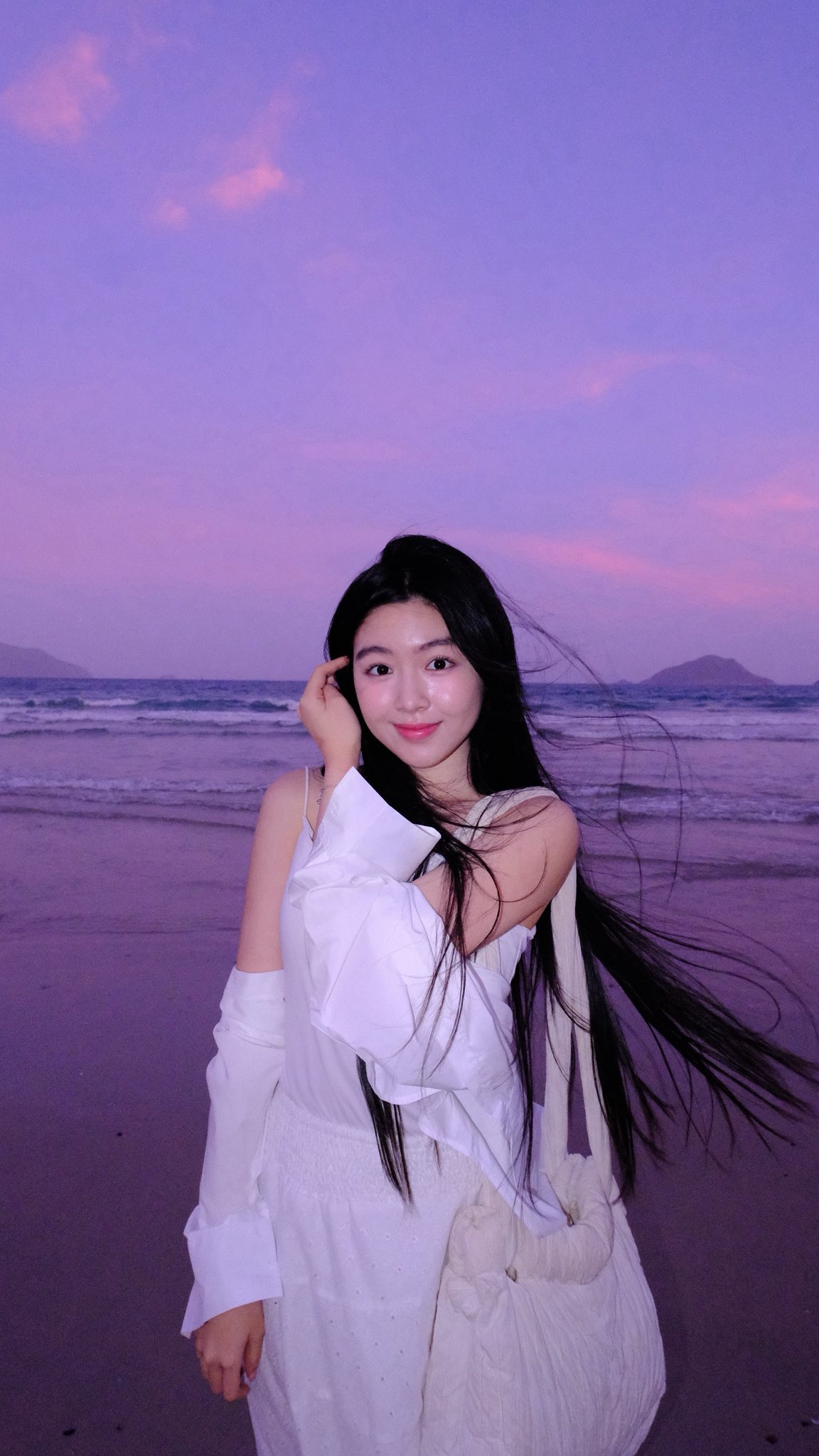 Phản ứng của Lọ Lem giữa l&uacute;c rộ nghi vấn hẹn h&ograve; ch&agrave;ng trai gi&agrave;u c&oacute;- Ảnh 3.