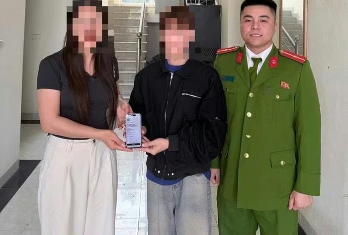 Chuyển nhầm hơn 100 triệu đồng cho người lạ tr&ugrave;ng t&ecirc;n V.T.B, người phụ nữ c&oacute; c&aacute;i kết vỡ &ograve;a- Ảnh 1.