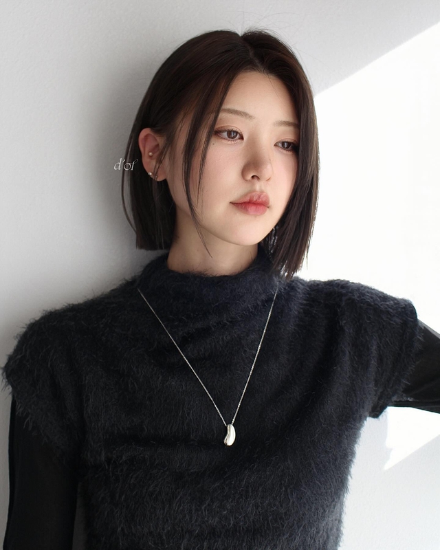 T&oacute;c bob layer đang trở lại: 15 kiểu hack tuổi cho phụ nữ 30+ muốn trẻ hơn m&agrave; kh&ocirc;ng cần &ldquo;cưa sừng&rdquo;- Ảnh 13.