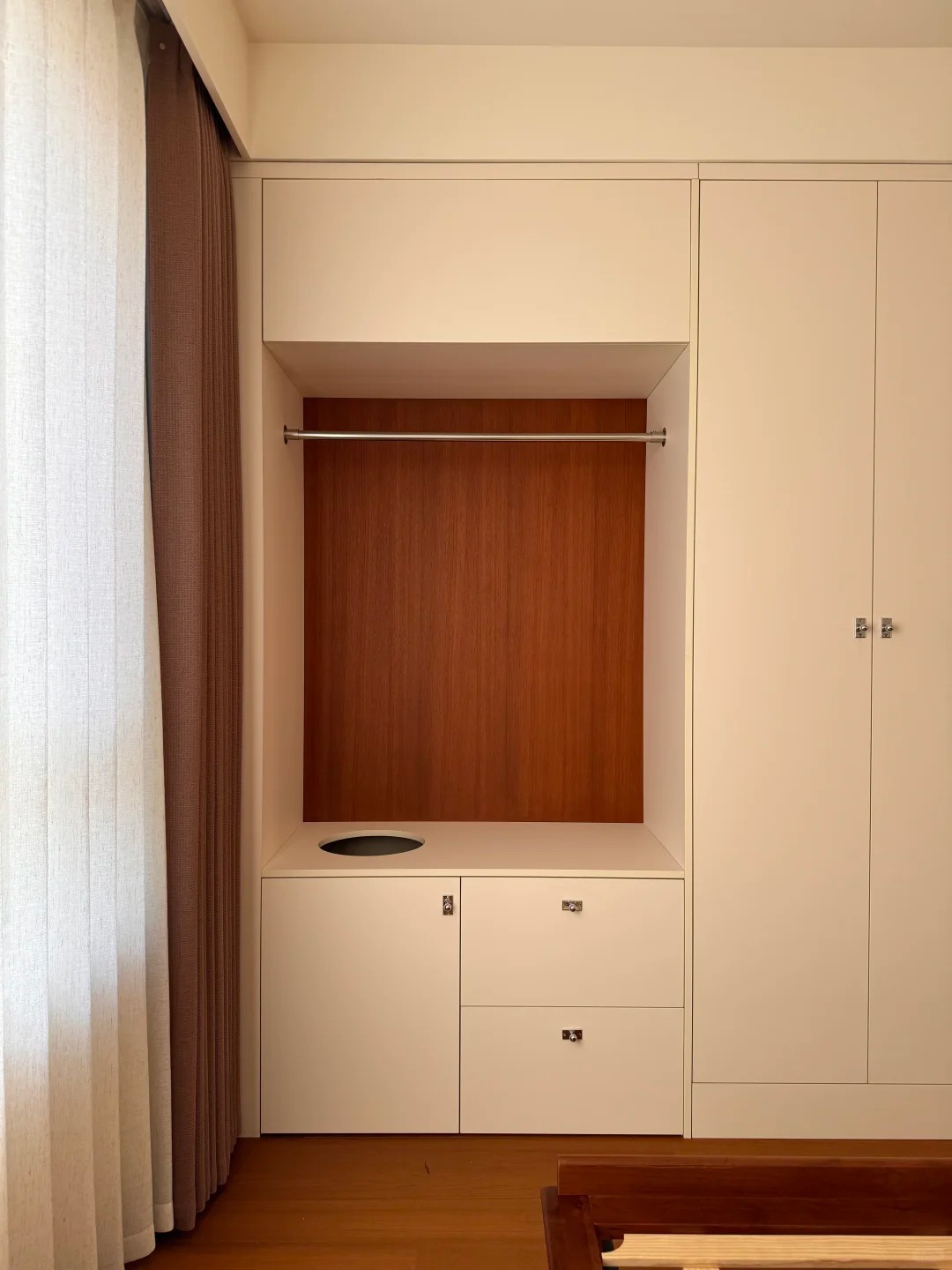 H&agrave;ng x&oacute;m gh&eacute; chơi, nh&igrave;n cảnh n&agrave;y trong nh&agrave; t&ocirc;i lập tức b&aacute;i 2 tiếng: "Sư phụ"!- Ảnh 12.