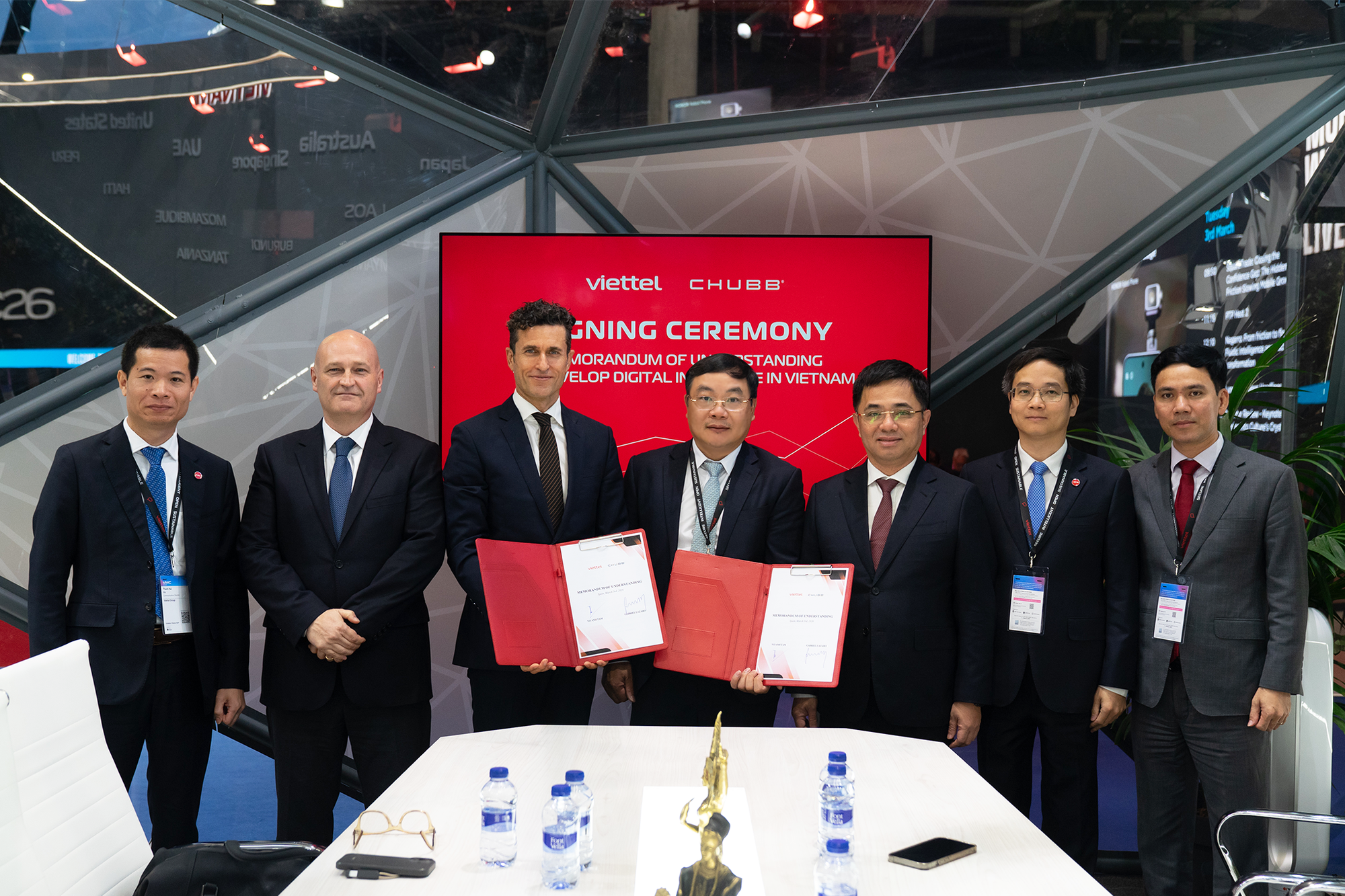 Bảo hiểm số và bài toán xây dựng niềm tin trong kỷ nguyên dữ liệu- Ảnh 2. Bảo hiểm số và bài toán xây dựng niềm tin trong kỷ nguyên dữ liệu- Ảnh 2.