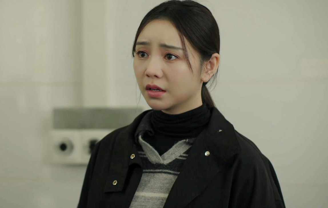 Qu&aacute; nể mỹ nh&acirc;n đ&oacute;ng li&ecirc;n tiếp 4 phim rating cao nhất Việt Nam: Đ&atilde; đẹp c&ograve;n diễn đỉnh, kh&ocirc;ng biết ch&ecirc; v&agrave;o đ&acirc;u- Ảnh 5.