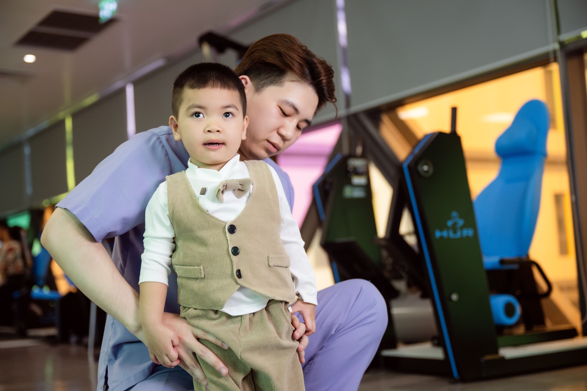 B&eacute; trai 3 tuổi từng bị ti&ecirc;n lượng chết n&atilde;o, sống đời thực vật sau đuối nước: Khoảnh khắc gọi 