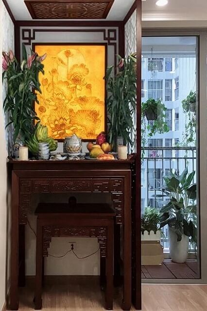 Cảnh n&agrave;ng d&acirc;u thắp hương m&ugrave;ng 1 trong nh&agrave; phố cổ H&agrave; Nội h&uacute;t gần 6 triệu lượt xem- Ảnh 5.