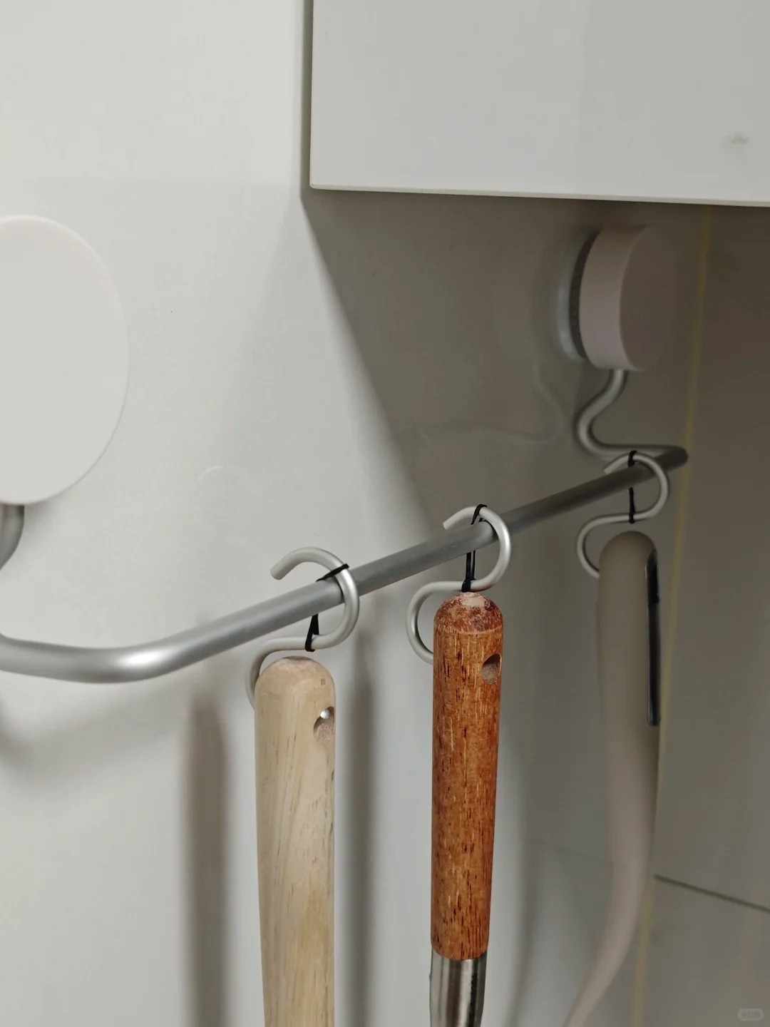 H&agrave;ng x&oacute;m gh&eacute; chơi, nh&igrave;n cảnh n&agrave;y trong nh&agrave; t&ocirc;i lập tức b&aacute;i 2 tiếng: "Sư phụ"!- Ảnh 11.