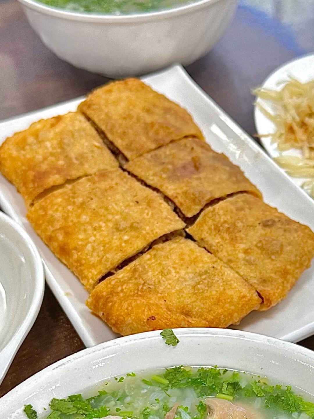 Qu&ecirc;n những qu&aacute;n mạng h&agrave;o nho&aacute;ng đi, đ&acirc;y mới l&agrave; 6 m&oacute;n ăn s&aacute;ng "thần th&aacute;nh" m&agrave; người bản địa Đường Sơn giấu nhẹm: Ăn một miếng, ấm cả c&otilde;i l&ograve;ng!- Ảnh 9.