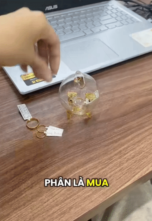 Thu nhập 15 triệu/ th&aacute;ng, vợ chồng trẻ ở Thanh H&oacute;a vẫn x&acirc;y được nh&agrave; 2 tỷ: B&iacute; quyết l&agrave; 8 năm &acirc;m thầm mua v&agrave;ng t&iacute;ch sản- Ảnh 6.