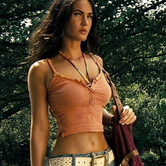 Megan Fox mẹ 4 con eo thon kh&ocirc;ng tỳ vết nhờ c&aacute;c bữa ăn h&agrave;ng ng&agrave;y lu&ocirc;n c&oacute; đủ 5 m&oacute;n vạn người m&ecirc;- Ảnh 5.