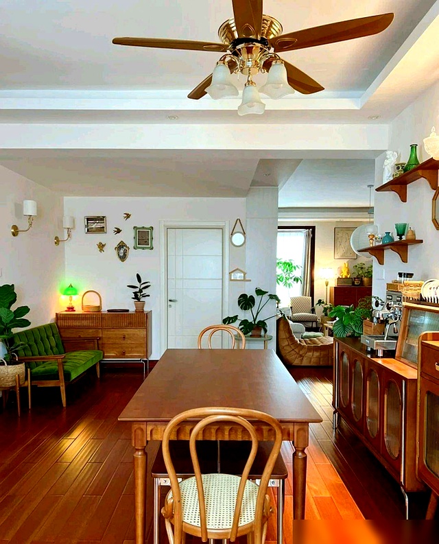 Căn hộ của người phụ nữ 40 tuổi khiến h&agrave;ng ngh&igrave;n người ghen tị: Kh&ocirc;ng đắt tiền nhưng tinh tế đến từng g&oacute;c- Ảnh 6.