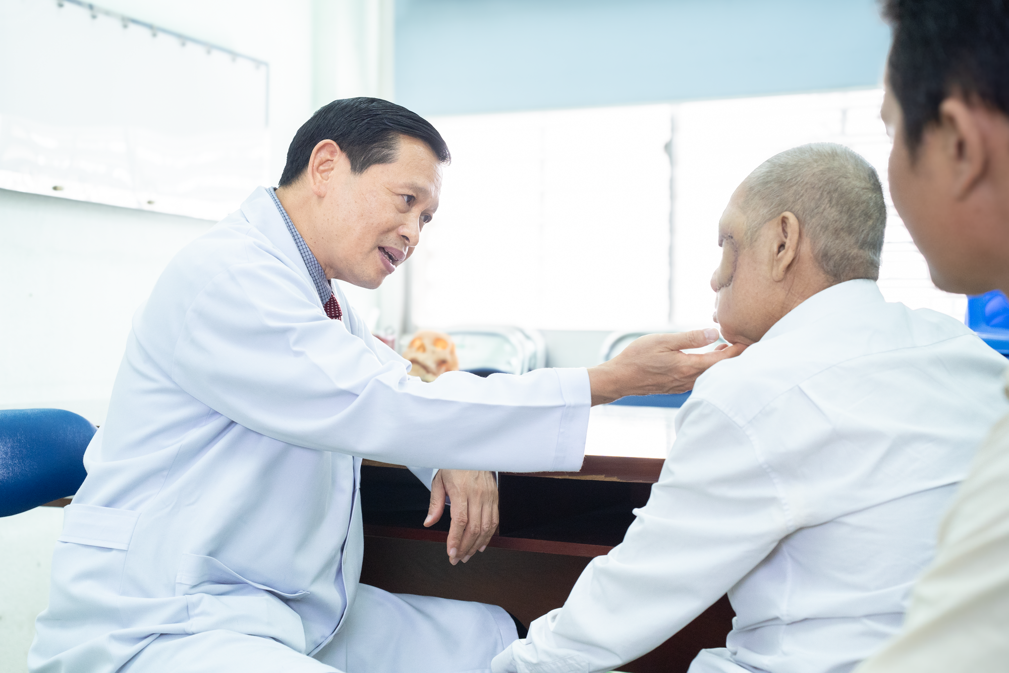 Ca mổ &ldquo;chưa từng c&oacute; tiền lệ&rdquo; ở Bệnh viện Chợ Rẫy- Ảnh 3.