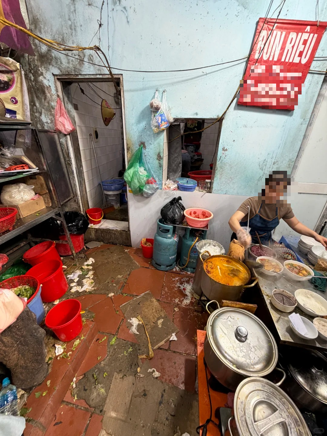 Ẩm thực vỉa h&egrave; Việt Nam bị ch&ecirc; tr&ecirc;n MXH Trung Quốc v&agrave; m&agrave;n đ&aacute;p trả 10 điểm tinh tế của netizen Việt- Ảnh 3.