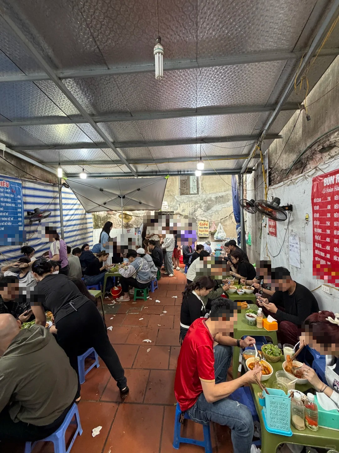 Ẩm thực vỉa h&egrave; Việt Nam bị ch&ecirc; tr&ecirc;n MXH Trung Quốc v&agrave; m&agrave;n đ&aacute;p trả 10 điểm tinh tế của netizen Việt- Ảnh 7.