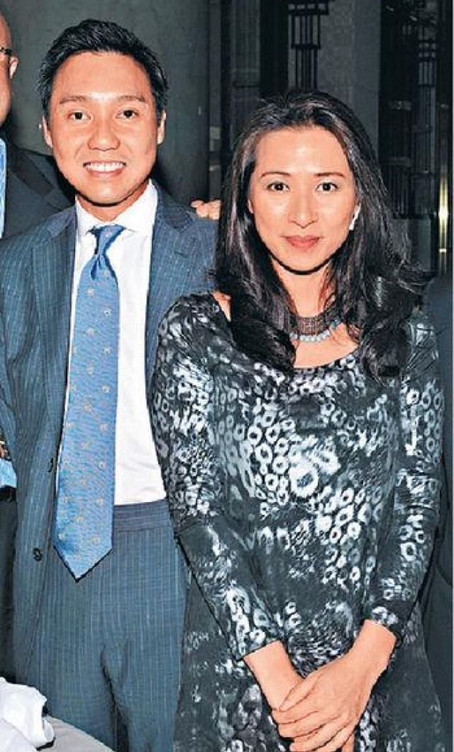 Nghi vấn mỹ nh&acirc;n showbiz rạn nứt h&ocirc;n nh&acirc;n với chồng luật sư, đ&atilde; bỏ đeo nhẫn cưới v&agrave; x&oacute;a sạch ảnh đ&ocirc;i- Ảnh 5.