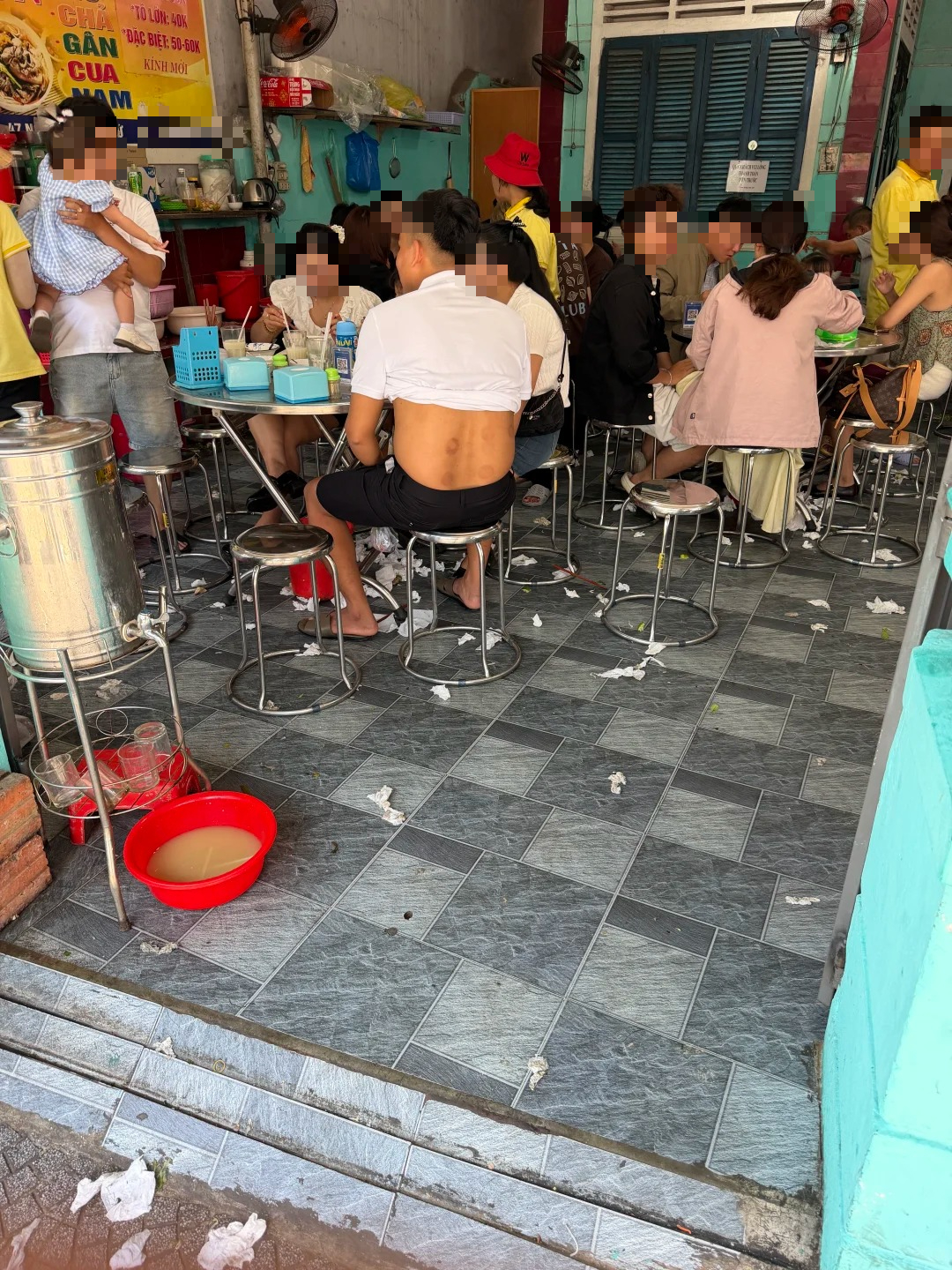 Ẩm thực vỉa h&egrave; Việt Nam bị ch&ecirc; tr&ecirc;n MXH Trung Quốc v&agrave; m&agrave;n đ&aacute;p trả 10 điểm tinh tế của netizen Việt- Ảnh 6.