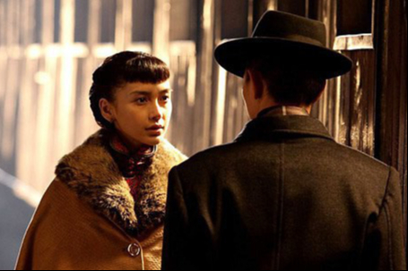 Showbiz c&oacute; duy nhất 1 mỹ nh&acirc;n diễn dở đến mức bị bạn diễn cạch mặt, quản l&yacute; mắng giữa đường cũng kh&ocirc;ng d&aacute;m c&atilde;i- Ảnh 3.