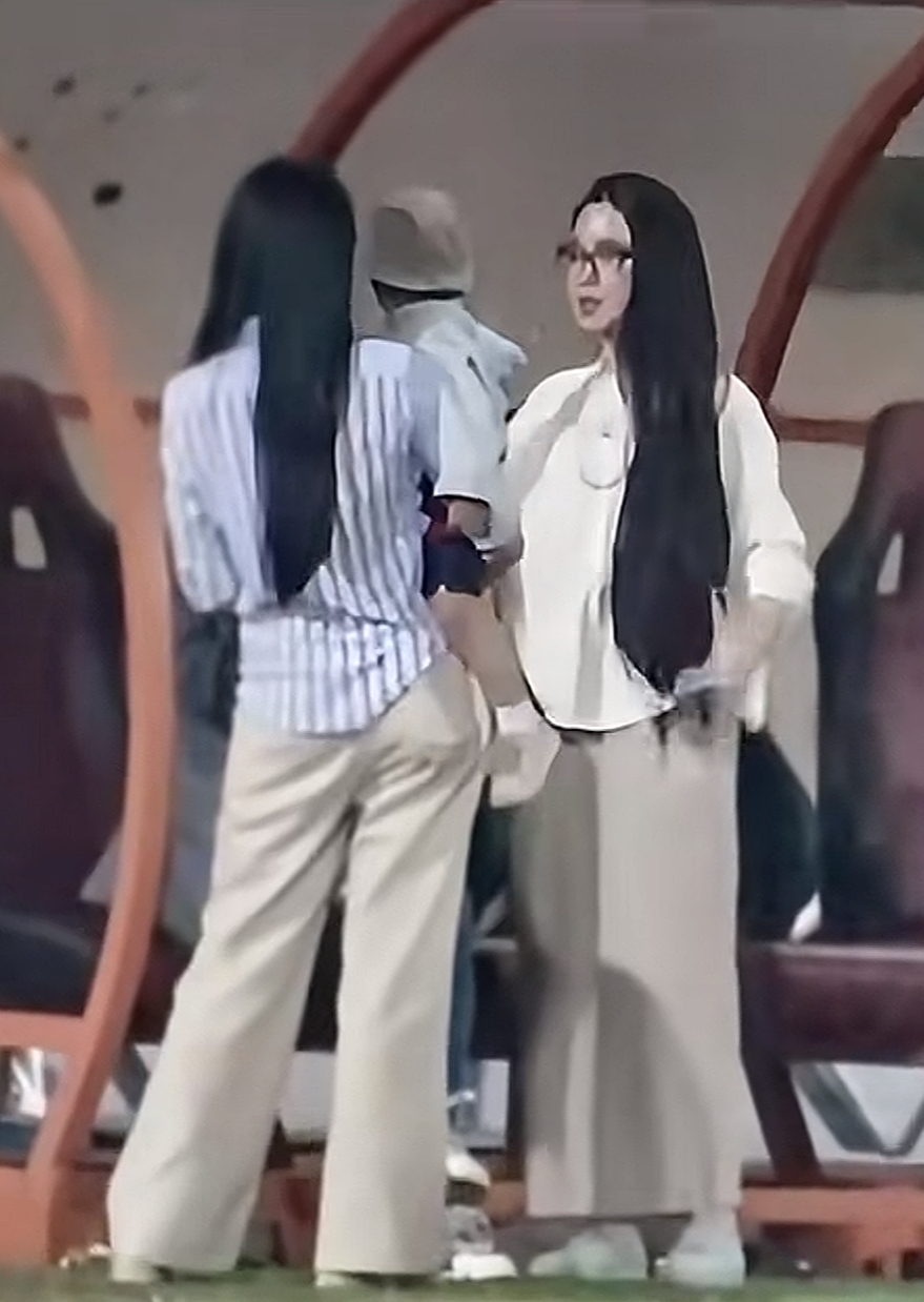 Sự thật ph&iacute;a sau tin đồn Do&atilde;n Hải My v&agrave; Chu Thanh Huyền "bằng mặt kh&ocirc;ng bằng l&ograve;ng"- Ảnh 1.