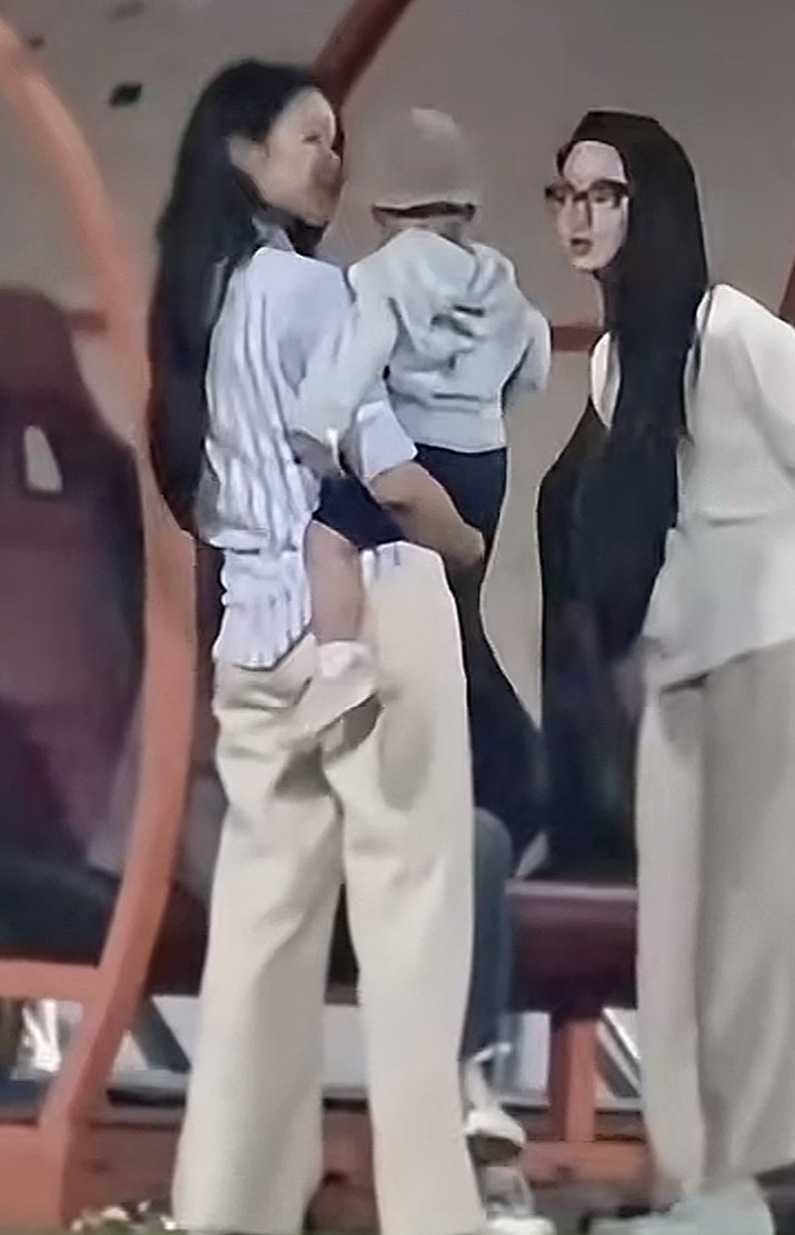 Sự thật ph&iacute;a sau tin đồn Do&atilde;n Hải My v&agrave; Chu Thanh Huyền "bằng mặt kh&ocirc;ng bằng l&ograve;ng"- Ảnh 2.