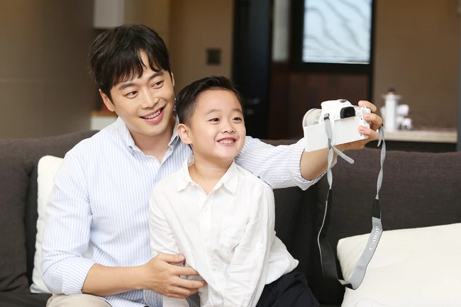 Nam thần cao 1m84 biến mất b&iacute; ẩn, th&igrave; ra đ&atilde; cưới được thi&ecirc;n kim tập đo&agrave;n lớn v&agrave; c&oacute; con lớn tướng- Ảnh 6.