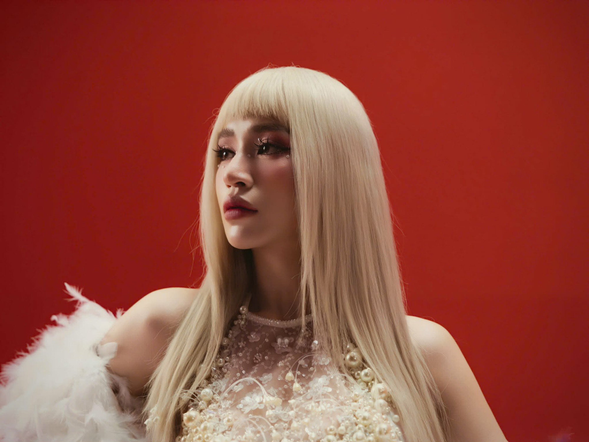 DJ Tít ra mắt bản pop ballad đầu tiên, gây chú ý khi đóng MV cùng ông xã- Ảnh 2. DJ Tít ra mắt bản pop ballad đầu tiên, gây chú ý khi đóng MV cùng ông xã- Ảnh 2.