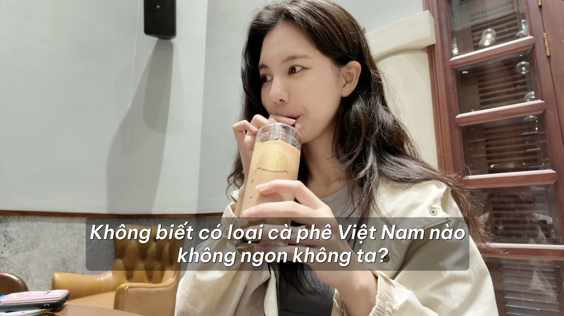 Kh&aacute;ch H&agrave;n sang Việt Nam nhịn tiền xe, cuốc bộ chỉ để mua được thứ nước g&acirc;y nghiện n&agrave;y- Ảnh 10.