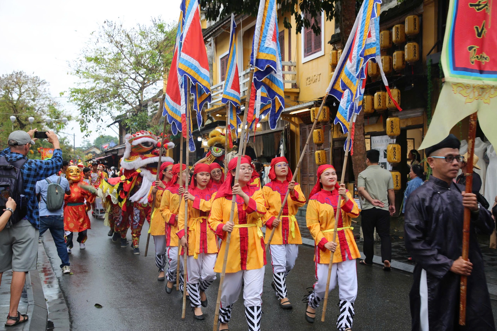 Hội An khai hội Nguy&ecirc;n Ti&ecirc;u, h&uacute;t du kh&aacute;ch về miền du lịch di sản- Ảnh 5.