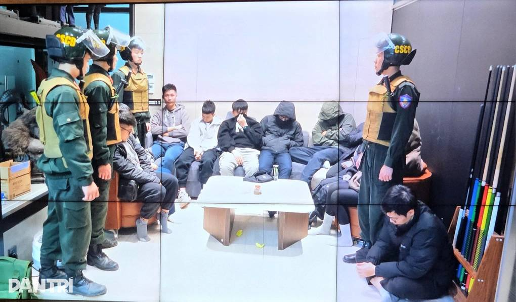 B&aacute;t Man, C&aacute;p Tần - 2 BLV nổi tiếng của X&ocirc;i Lạc TV vừa bị khởi tố - l&agrave; ai?- Ảnh 1.